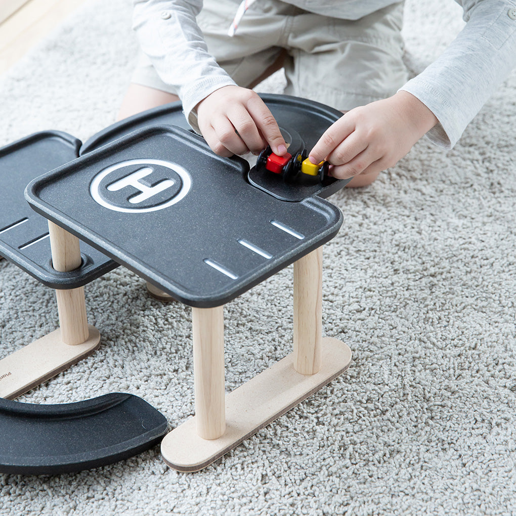 PlanToys Race 'n' Play Parking Garage