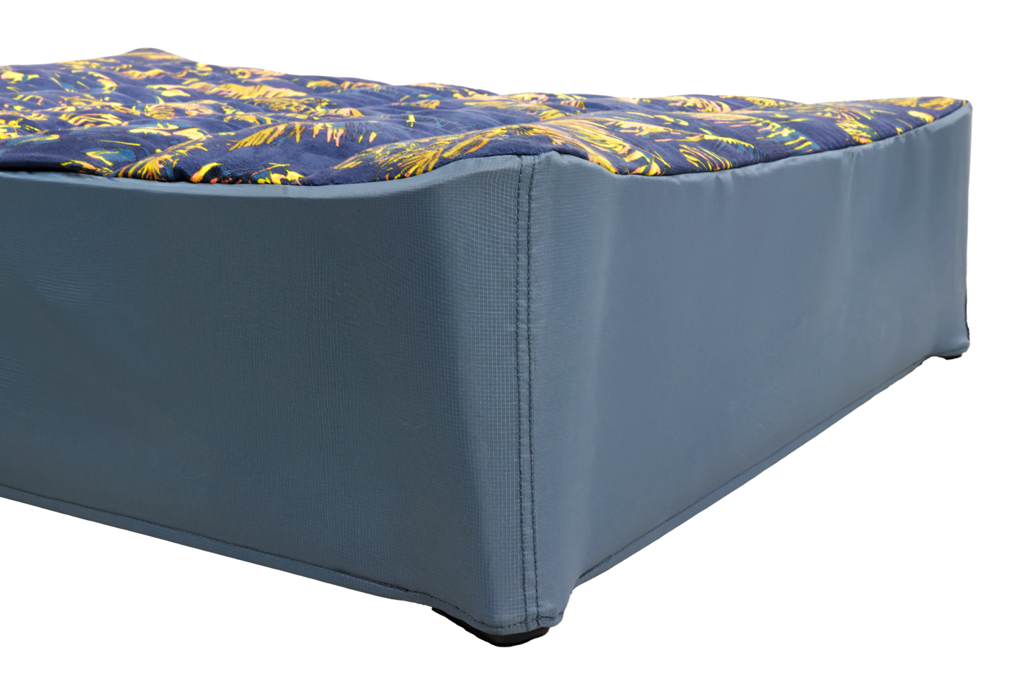 Mt. EverRest™ Insulated Dog Cot Cover