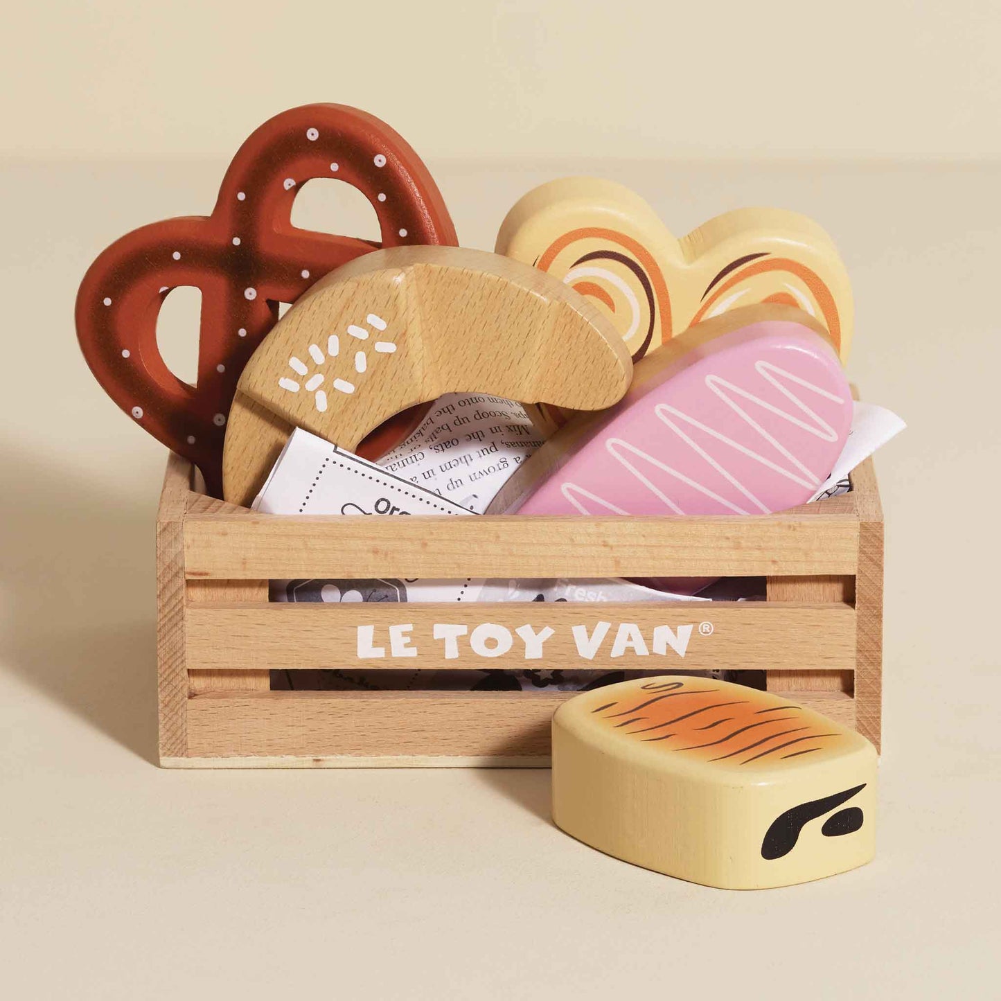 Le Toy Van Market Crate - Baker's Basket