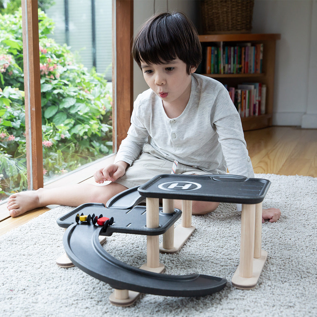 PlanToys Race 'n' Play Parking Garage