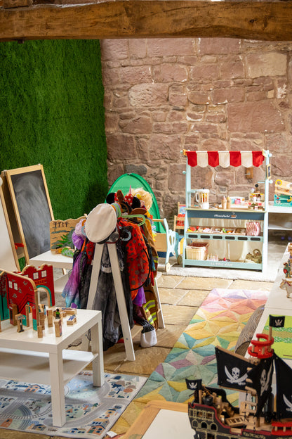 Mini Makers Play & Craft Session (1 Hour) - Hot / Cold Drink Included