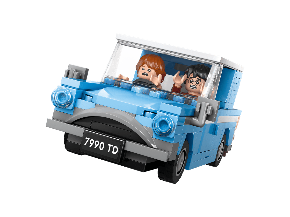 LEGO Harry Potter Flying Ford Anglia Building Set 76424