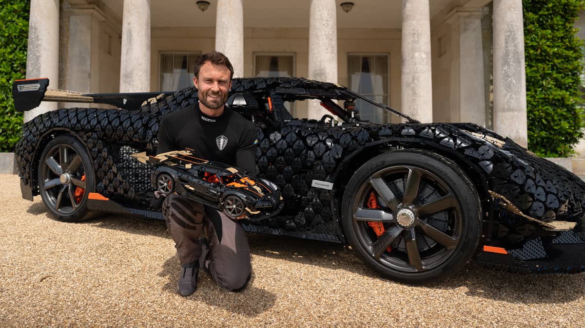 LEGO Technic Koenigsegg Sadair's Spear Megacar Building Set