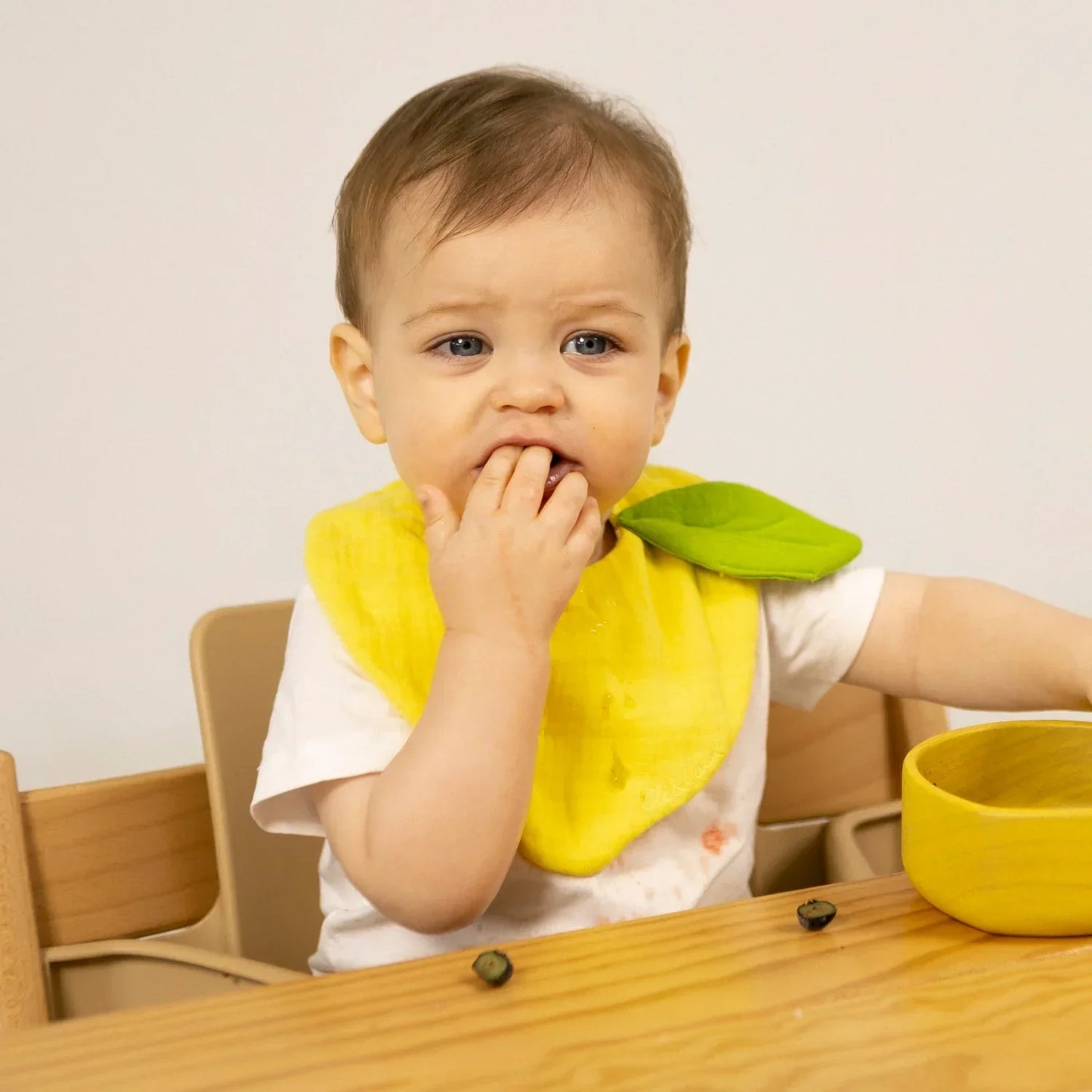 Oli&Carol Lou the Lemon Feeding Bib