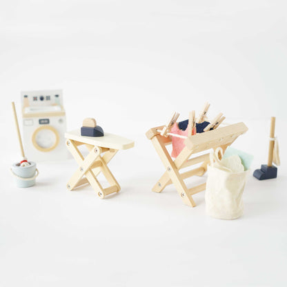Le Toy Van Laundry Room Set