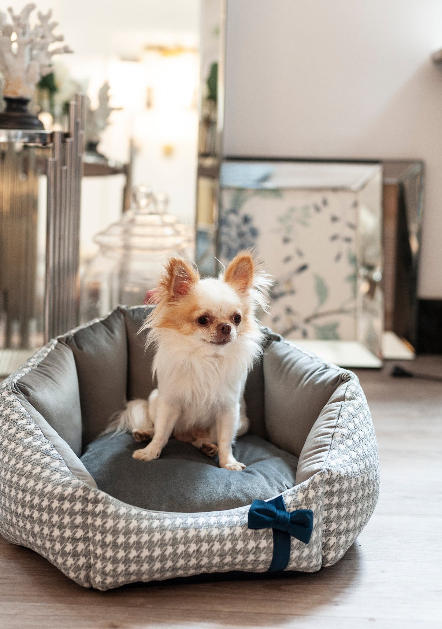 Oh Charlie Round Dog Bed Glamour