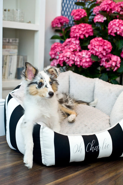 Oh Charlie Round Dog Bed Lisbon