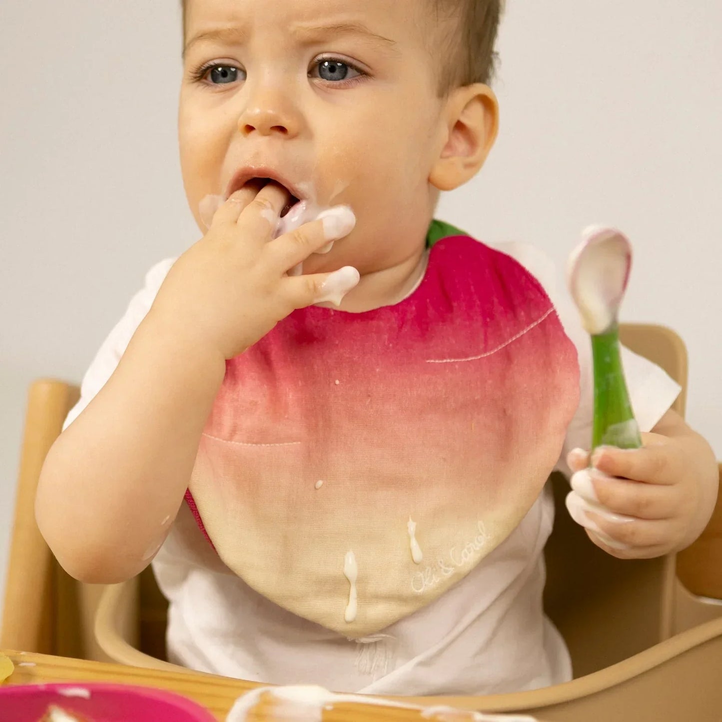 Oli&Carol Ramona the Radish Feeding Bib