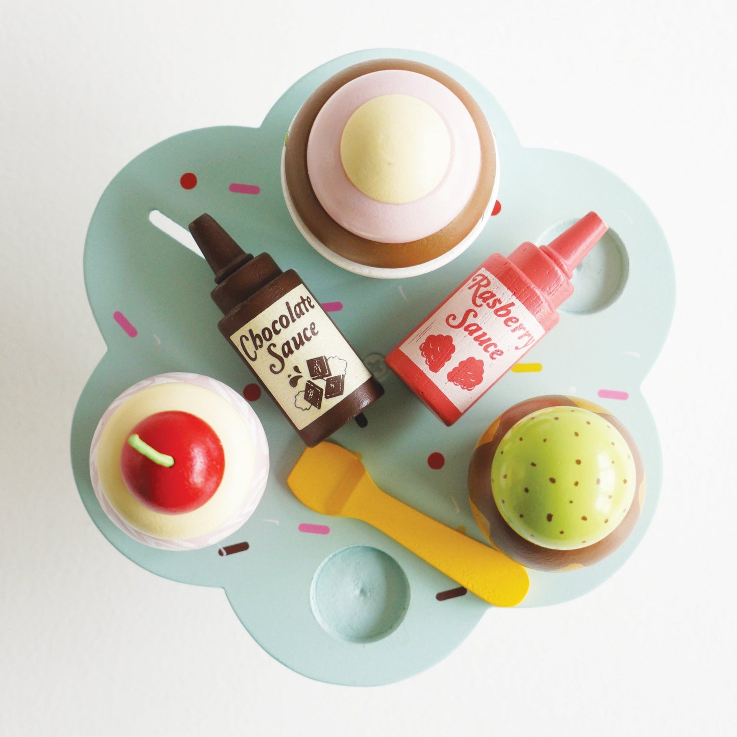 Le Toy Van Wooden Ice Cream Stand & Toppings