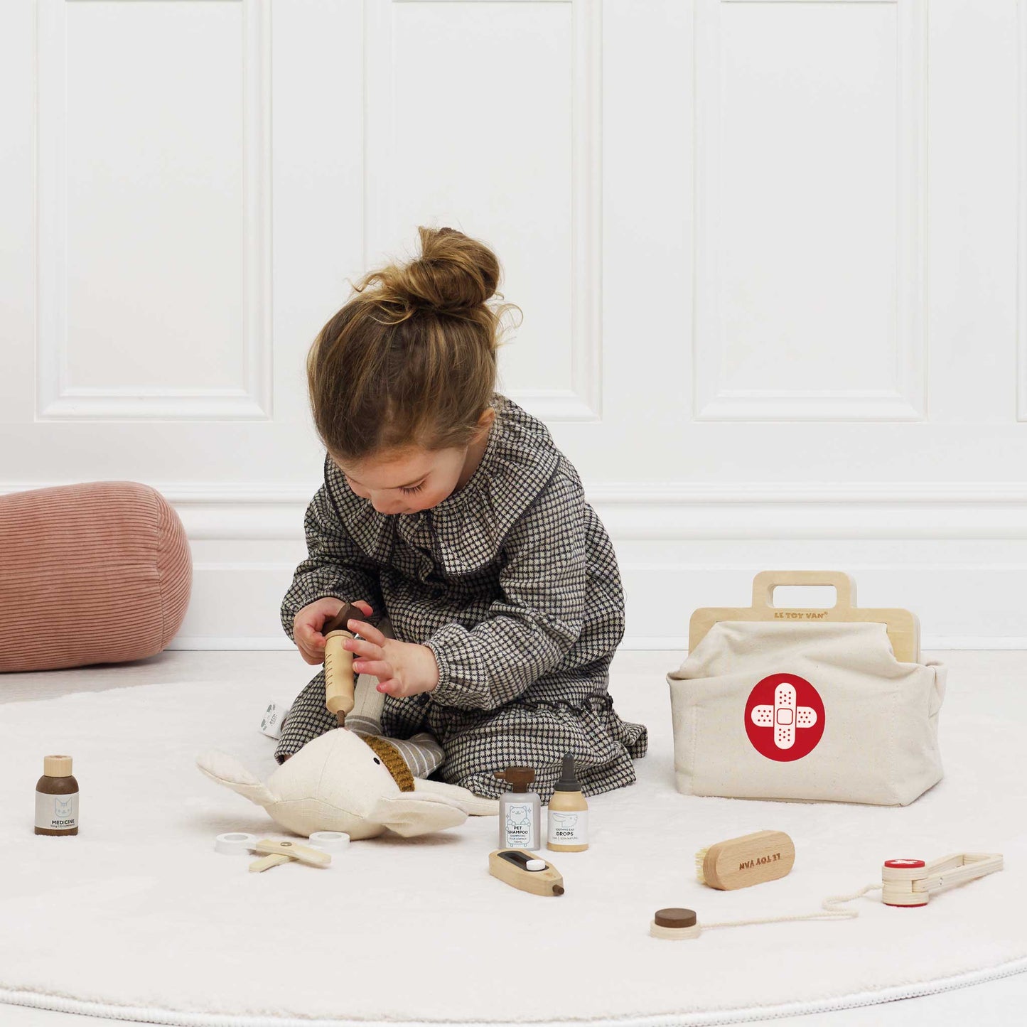 Le Toy Van Animal Vet Set