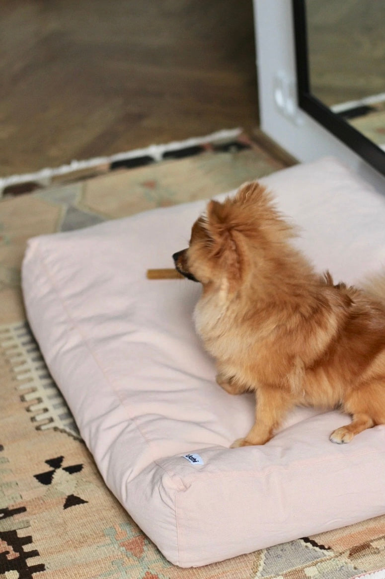 Tadazhi Tobine Dog Bed