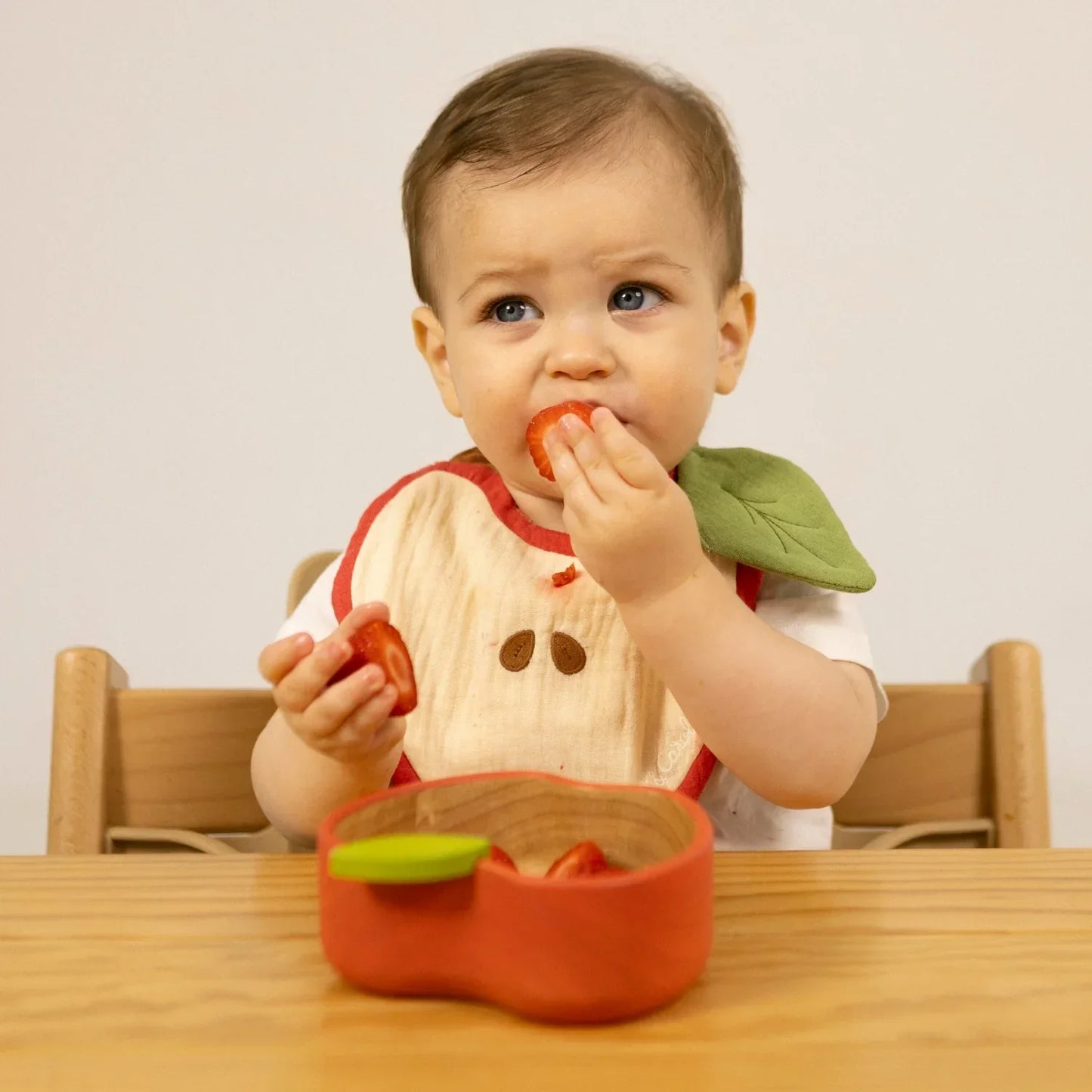 Oli&Carol Pepa the Apple Bowl and Spoon Set