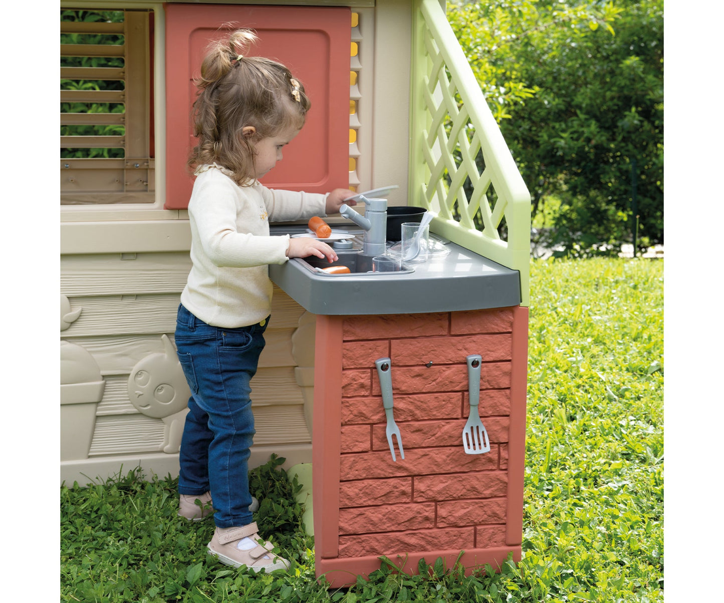 Smoby Life Nature Playhouse & Kitchen – Kids Outdoor Garden Playhouse